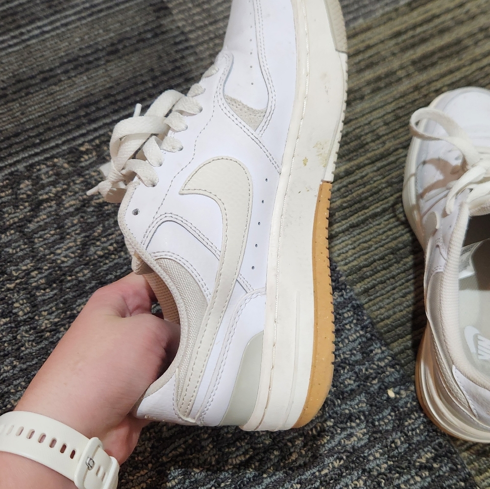 Nike Cream and White Sneakers SIZE 8